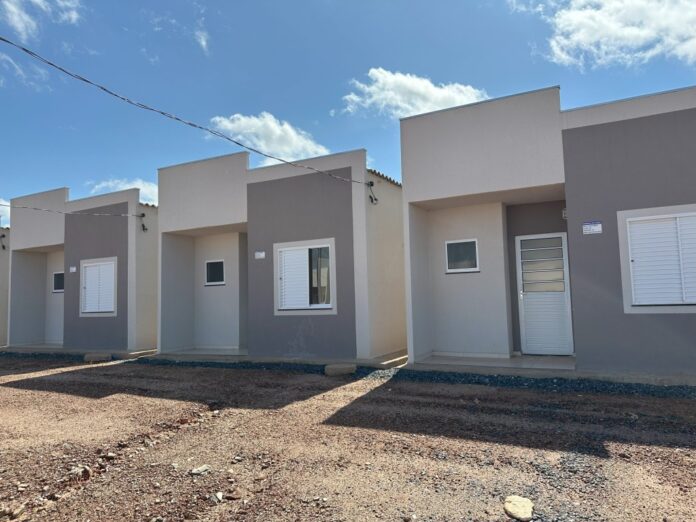 Governo de MT ultrapassa a marca de 10 mil famílias atendidas pelo Programa SER Família Habitação