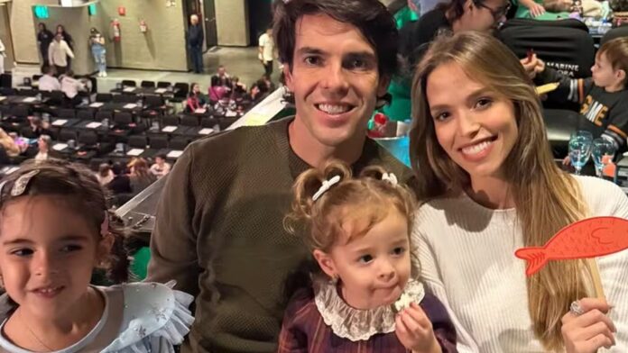 Kaká e Carol Leite curtem piquenique e passeio a cavalo com as filhas: ‘Família’