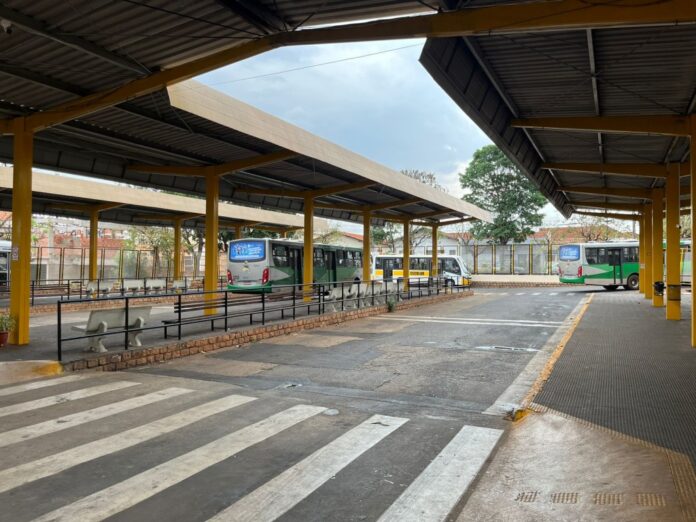 Prefeitura de Barretos (SP) rescinde contrato com empresa de transporte coletivo