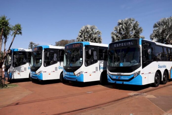 Prefeitura de Dourados (MS) reduz valor da tarifa dos ônibus urbanos a partir de 1º de junho