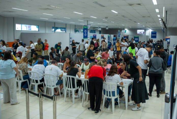 Prefeitura fornece serviços para pessoas em situação de rua no mutirão PopRua Jud