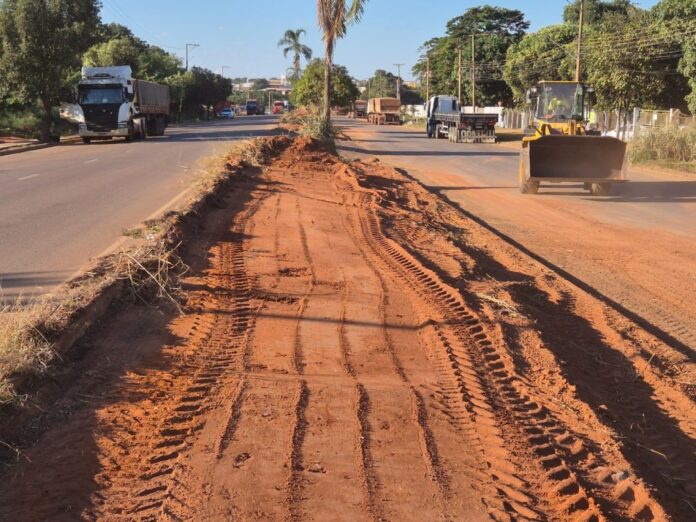 Prefeitura promove mutirão de limpeza no Distrito Industrial Antigo
