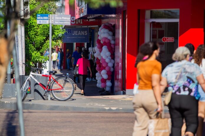 Procon alerta para cuidados extras nas compras de véspera do Dia dos Mães