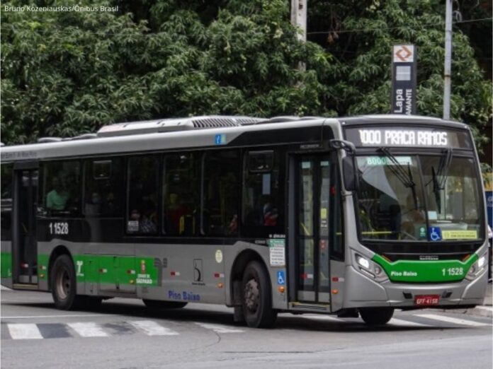 Público que irá ao show do Paralamas do Sucesso no Allianz Parque terá 28 linhas de ônibus municipais à disposição neste sábado (31)