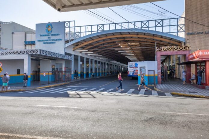 Terminal Urbano de Transporte Integrado, em Apucarana (PR), é interditado para obras a partir da noite desta sexta-feira (23)