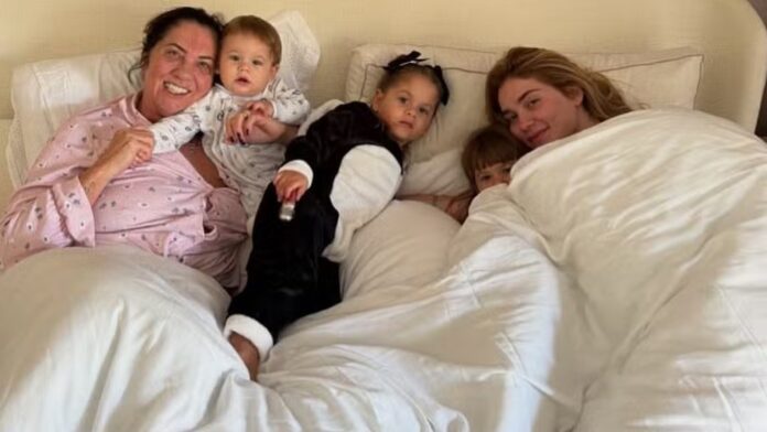 Virginia Fonseca se refugia no colo da mãe após término com Zé Felipe: ‘Colo de mãe’