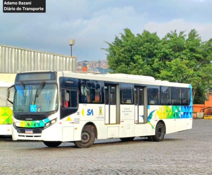 Com reajuste, motorista de ônibus do ABC passa a ganhar como piso quase R$ 4,5 mil, o segundo maior salário do Brasil. Atender bem é investir na carreira