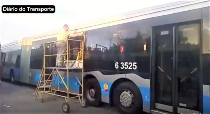Sobe para quase 200 total de ônibus atacados em depredações na capital paulista (125) e no ABC (70) e nenhuma resposta por parte das autoridades de segurança pública