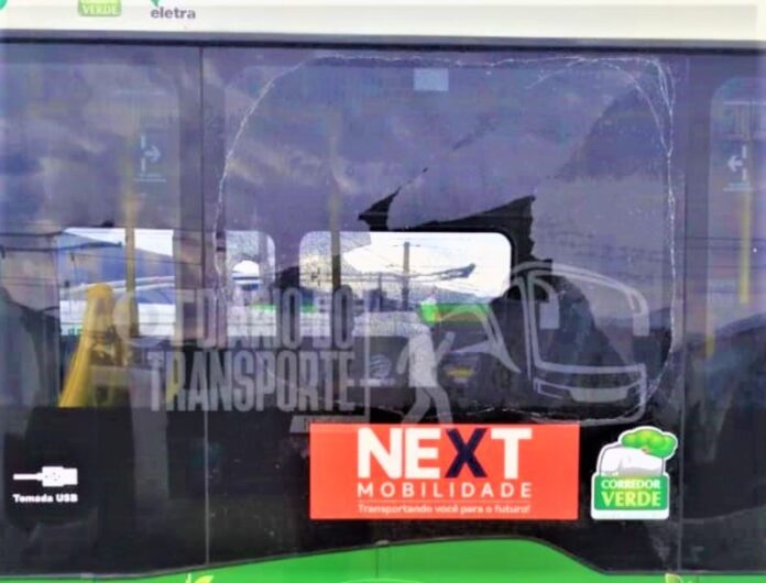 Com atualização da Artesp, sobe para cerca de 300 total de ônibus depredados somando a capital e cidades vizinhas. Polícia vai ouvir motoristas