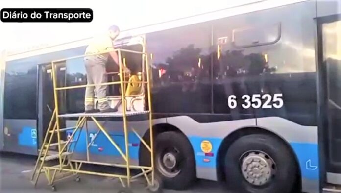 Em 10 dias, já são quase 200 ônibus atacados em depredações na capital paulista e no ABC e nenhuma resposta por parte das autoridades de segurança pública