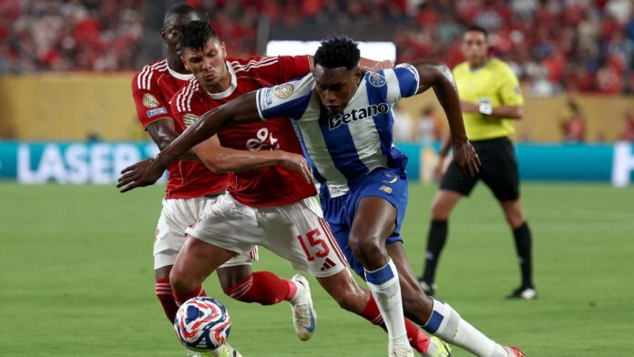 Em jogo 'insano', Porto e Al Ahly empatam e são eliminados do Mundial de Clubes