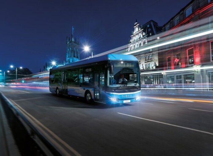 IVECO BUS celebra 130 anos da fábrica de Vysoké Mýto, na República Tcheca, no mesmo ano em que montadora completa 50 anos