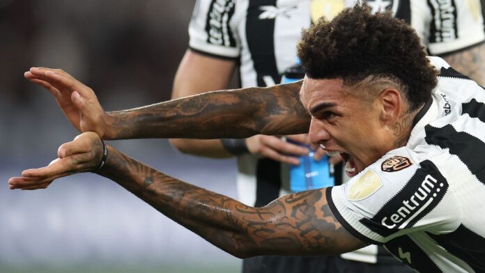 Igor Jesus se despede do Botafogo e confirma última partida: 'Espero voltar'
