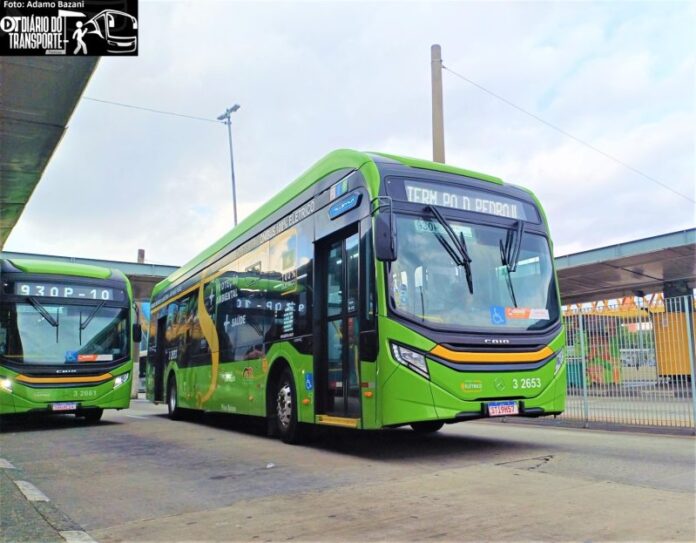 Mercedes-Benz já tem cerca de 130 ônibus elétricos entregues na cidade de São Paulo e vai crescer ainda mais com novas encomendas