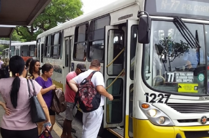 Motoristas de ônibus do transporte público de Natal (RN) devem entrar em greve a partir desta quarta-feira (04)