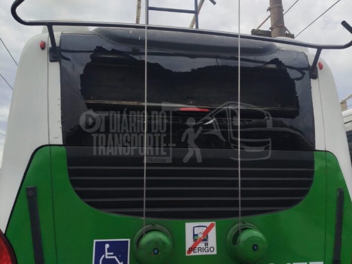Ônibus em São Paulo e ABC operam nesta segunda (16), apesar de ataques. SPTrans confirma ações. Viações falam em 70 só no fim de semana e risco de desfalque – VÍDEOS EXCLUSIVOS