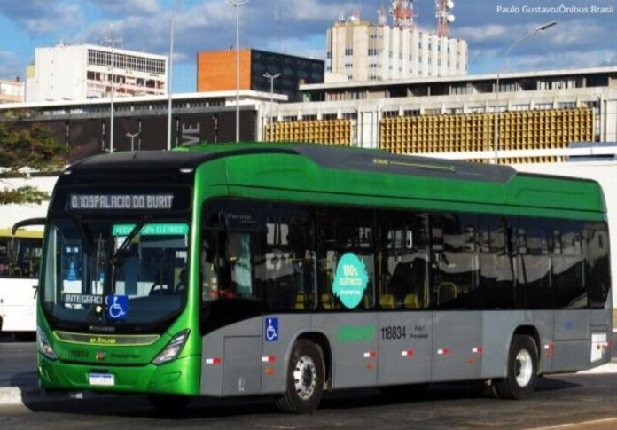 Piracicabana trará 90 ônibus elétricos para o DF até o fim deste ano de 2025, anuncia Ibaneis