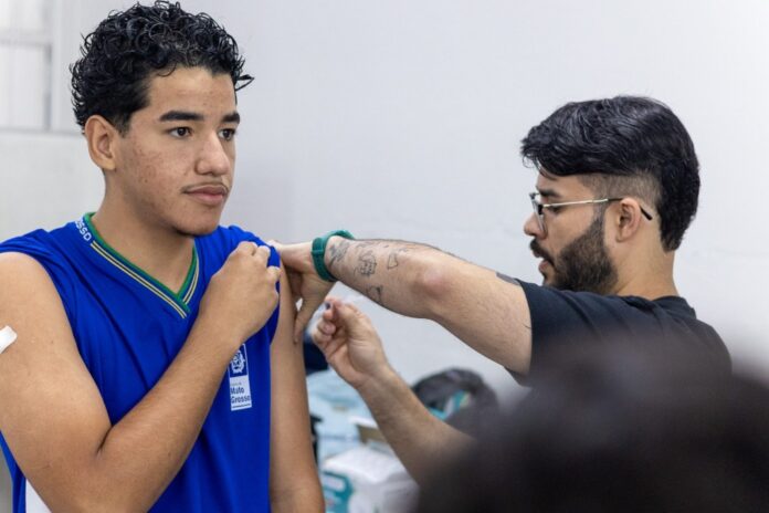 Prefeitura leva vacinação contra HPV para escolas