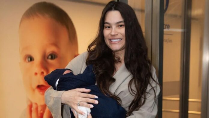 Raissa Barbosa exibe rostinho do filho Luan Ravi, pela primeira vez: ‘Presente divino’