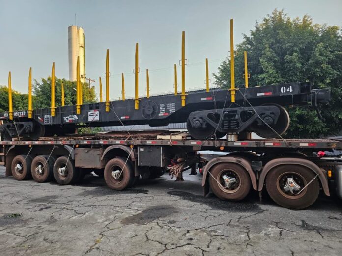 TIC Trens recebe primeiro lote de pranchas ferroviárias para transportar e fazer manutenção na via permanente