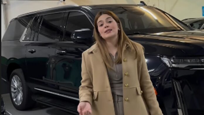 Viih Tube mostra carro de luxo e brinca sobre tamanho: ‘As pessoas têm medo’