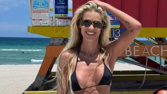 Yasmin Brunet exibe corpo definido ao posar em praia de Miami: ‘Paraíso’