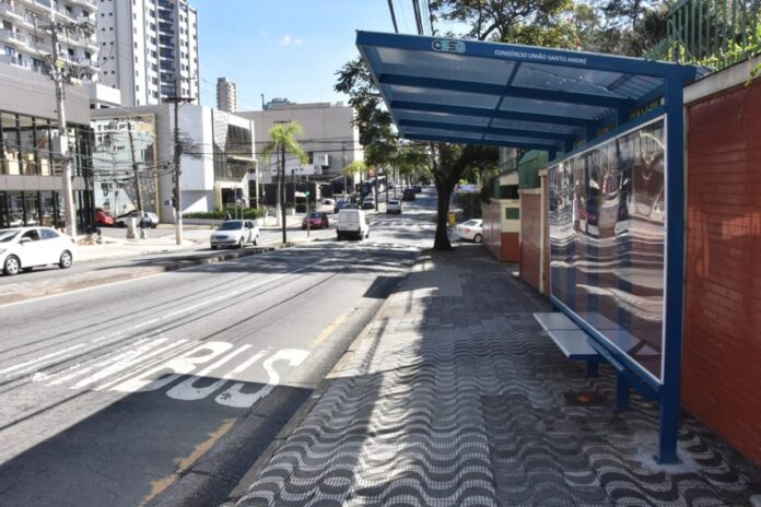 Santo André (SP) prossegue com instalação de 75 novos pontos de ônibus