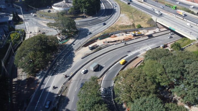 Obras da Castello Branco em Barueri (SP) exigem alteração no tráfego em Alphaville
