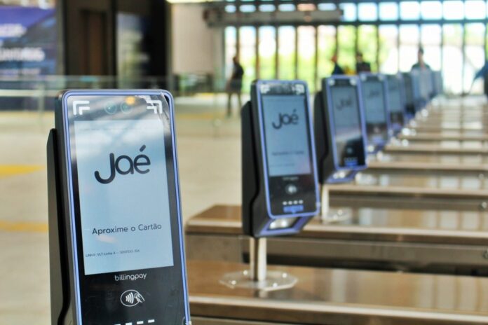 Justiça suspende exigência do Cartão Jaé para idosos no Rio e garante uso do Riocard