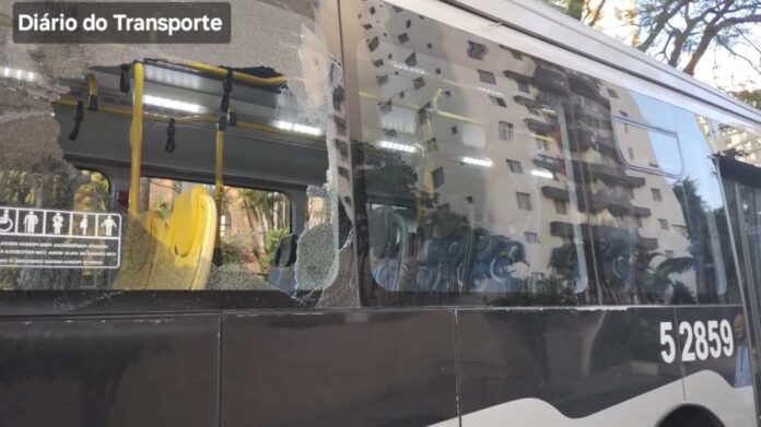 Com mais 14 casos, sobe para 520 o número de ônibus atacados, somente na capital paulista