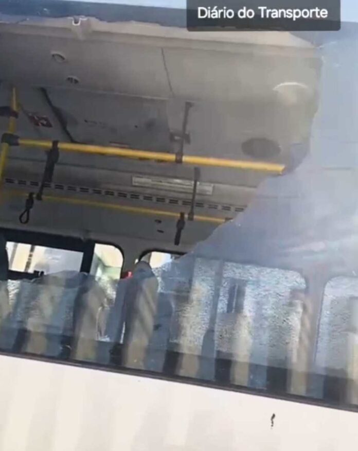 São Paulo volta a ter ataques a ônibus neste sábado (26)