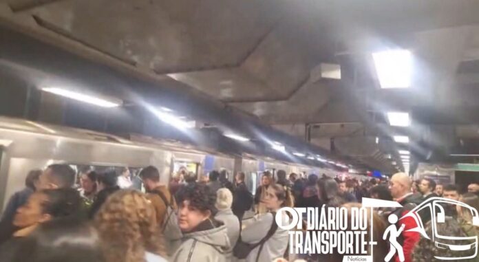 Linha 2-Verde tem operação normalizada após falha em trem na noite desta terça-feira (29)