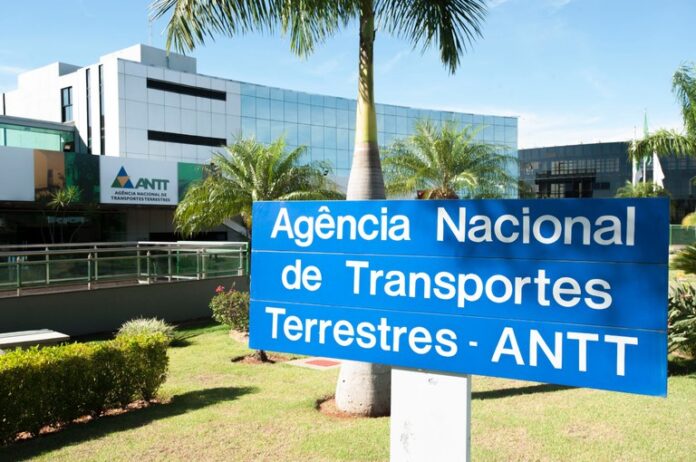 ANTT oferece 50 vagas de nível médio com salário inicial de R$ 8 mil por meio do Concurso Nacional Unificado