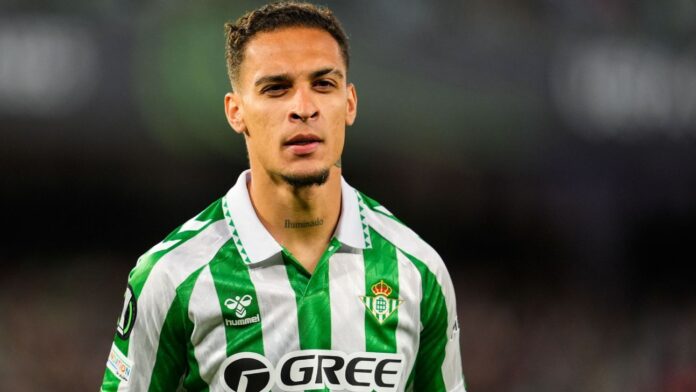 Alvo do Cruzeiro e meia do Real Madrid: o mercado do Betis após perder Antony