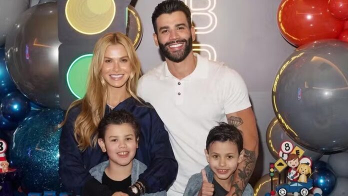 Gusttavo Lima celebra aniversário do filho mais velho com Andressa Suita: ‘8 anos’