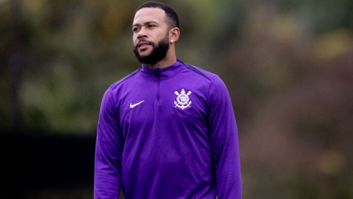 Memphis Depay vai ao CT do Corinthians após sumiço; diretoria quer 'entender situação'