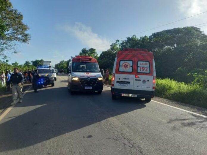 Ônibus cai em ribanceira na BR-010, em Aurora do Pará (PA), e deixa diversos feridos neste sábado (19)