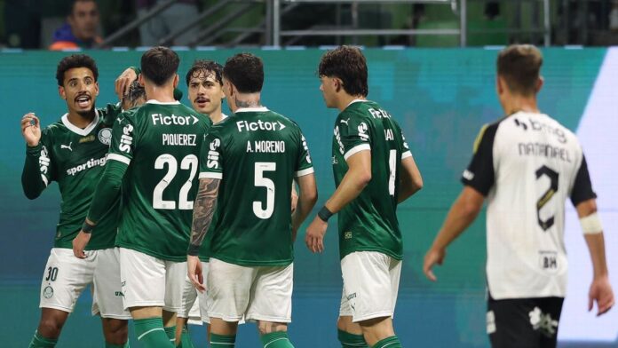 Palmeiras bate o Atlético-MG e vence a primeira no Allianz no Brasileirão