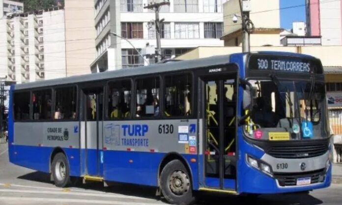 Paralisação de rodoviários da Turp Transporte é encerrada e operação começa a ser normalizada