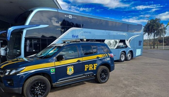 Passageiro é preso por importunação sexual em ônibus interestadual após denúncia em Ourinhos (SP)