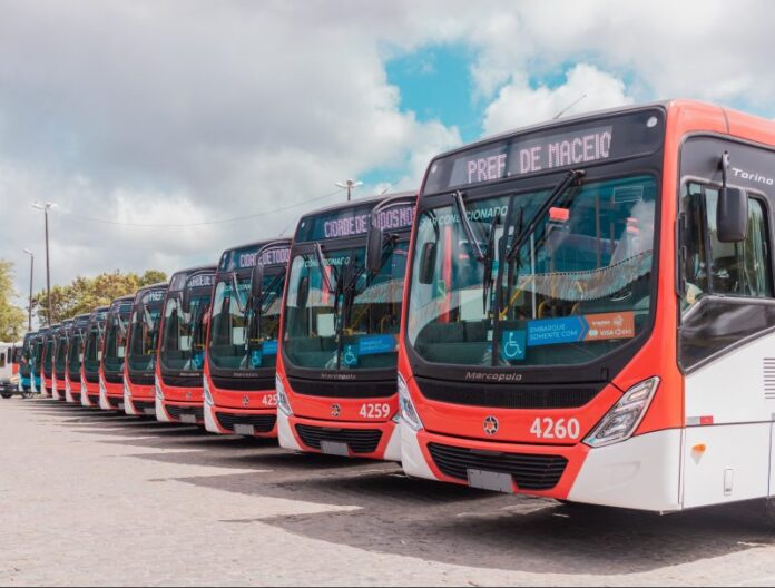 Pesquisa “Sobe e Desce” começa a coletar dados nos ônibus de Maceió (AL) para novo Plano de Mobilidade Urbana