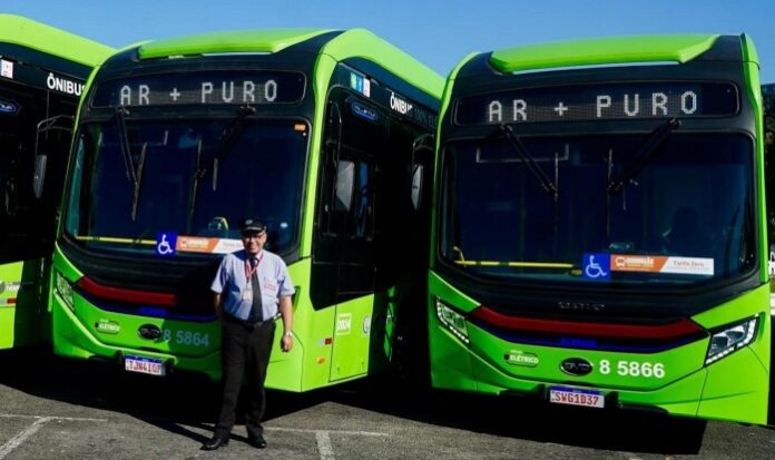 São Paulo recebe 60 novos ônibus elétricos da BYD com foco na transição para uma mobilidade urbana de baixa emissão
