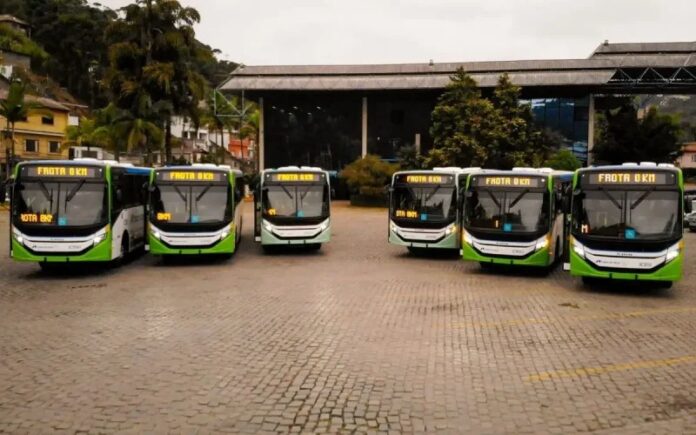 Teresópolis (RJ) recebe seis novos ônibus e um micro-ônibus para Teresópolis (RJ) recebe seis novos ônibus e um micro-ônibus para reforçar frota do transporte coletivo urbano