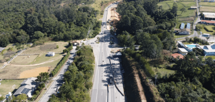 ViaOeste fecha retorno no km 82 da Raposo Tavares em Sorocaba (SP) para avanço da duplicação