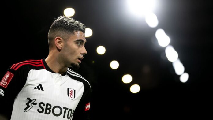 Andreas descarta renovar com Fulham; Palmeiras discute contratação