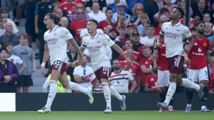 Arsenal abre Premier League com vitória sobre Manchester United Arsenal abre Premier League com vitória sobre Manchester United