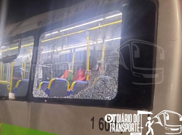 Ataques a ônibus não param e chegam a total de 639 nesta sexta-feira (15) somente na capital paulista desde 12 de junho