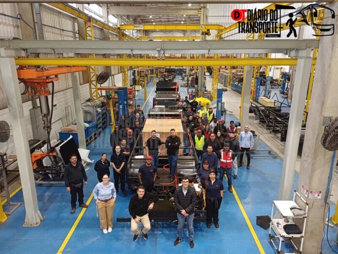 BYD inicia produção no Brasil de novos modelos de chassis de ônibus com baterias que carregam pela metade do tempo e ocupam menos espaço (Blade)