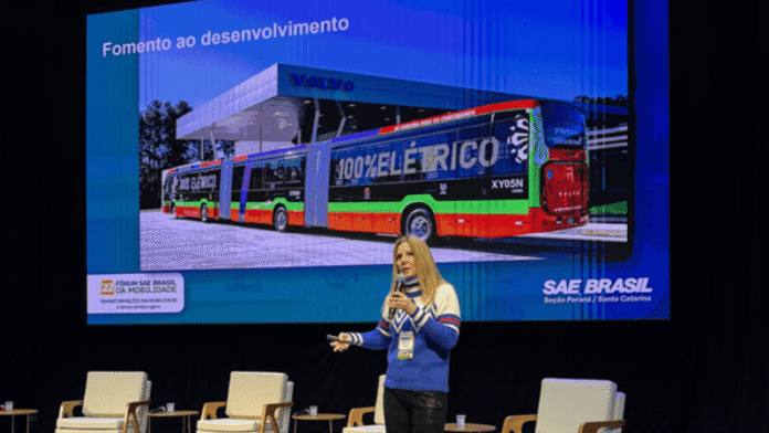 Curitiba (PR) destaca transporte coletivo e eletrificação da frota como estratégia contra mudanças climáticas