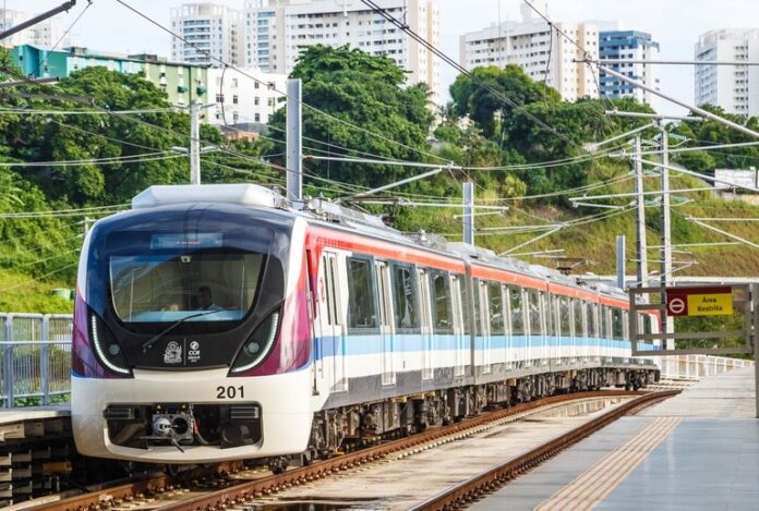 Governo da Bahia suspende licitação para compra de 10 novos trens para o metrô de Salvador e Lauro de Freitas